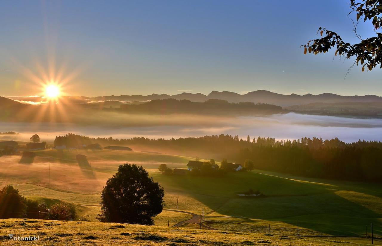 Hotel Lindenberger Hof Lindenberg im Allgäu Esterno foto